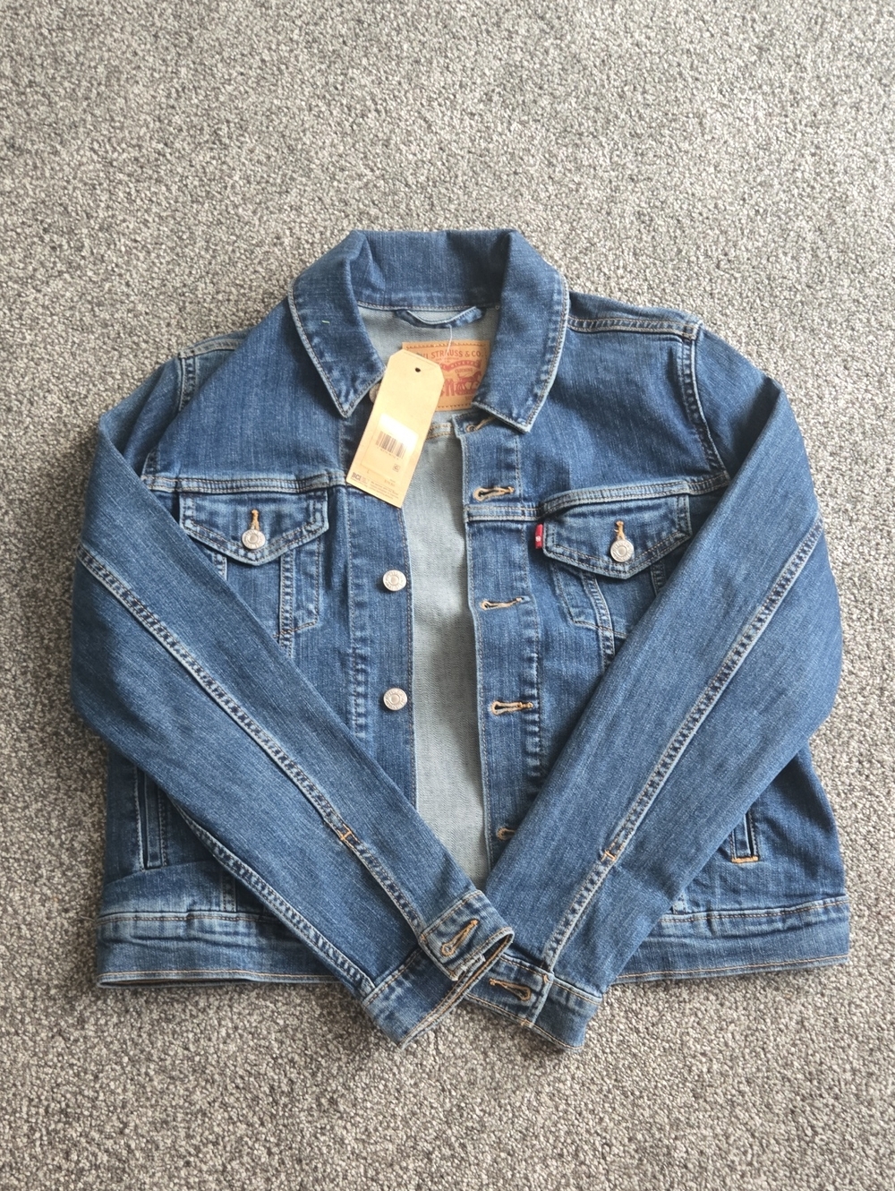 Levi's Denim Jacket - Classic Trucker Style